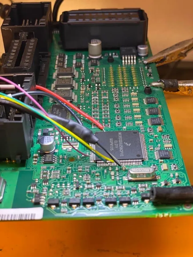 Automotive key programming with diagnostic equipment